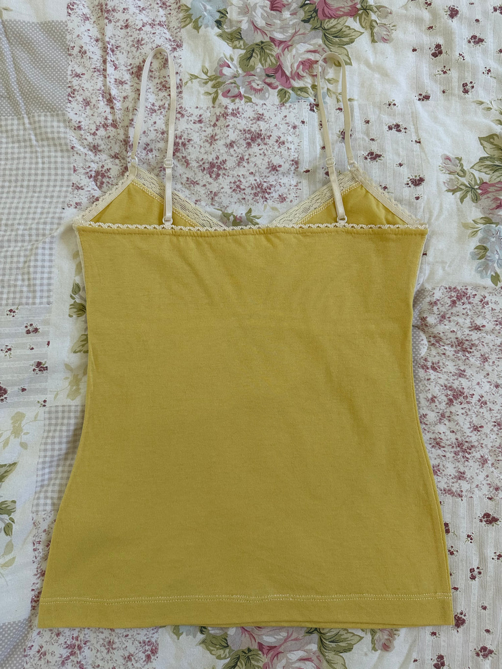 Yellow button tank