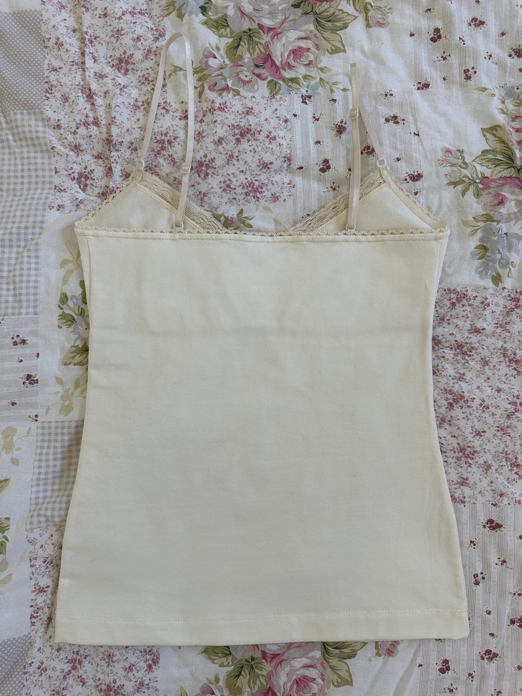 Ivory button tank