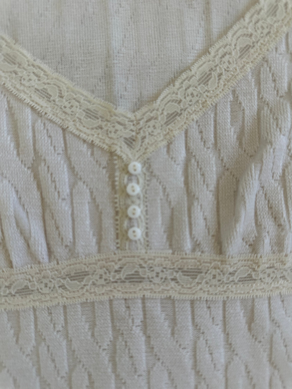 Cream cable knit long sleeve sweater