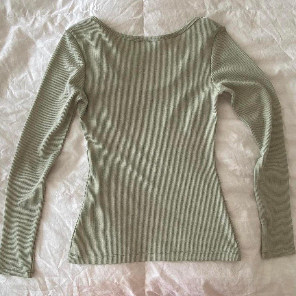 seafoam green long sleeve